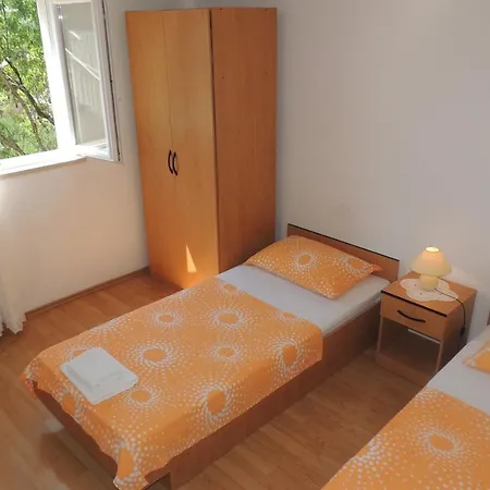 Apartment Travarevic *